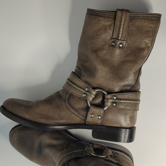 FRYE Women's Size 8 Maxine Trapunto Shortie Boots Grey/Taupe Harness Boot EUC - Picture 8 of 14